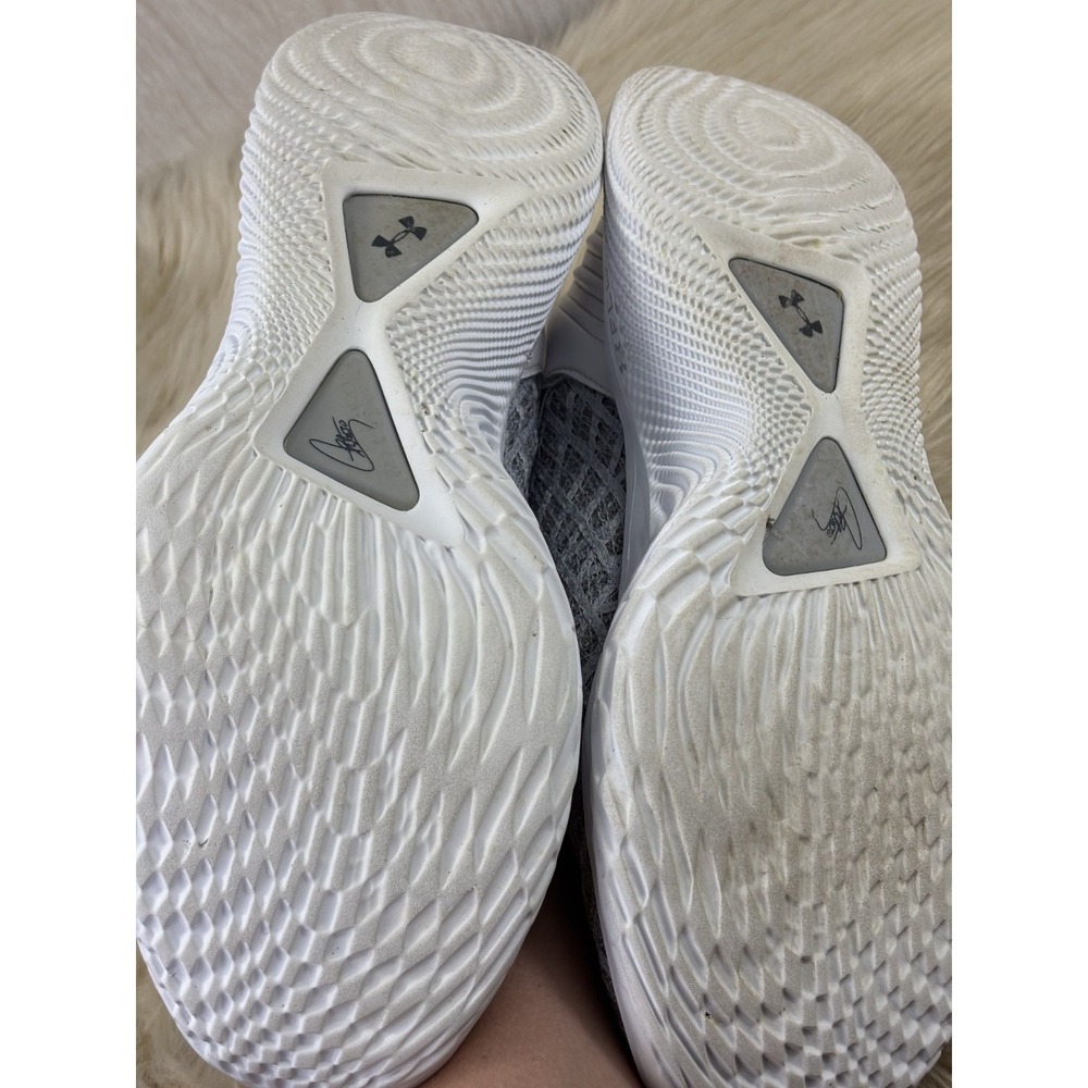 Under Armour Curry Flow 9 Team Shoes Men's 15 White Gray Basketball Flawed - Picture 8 of 11
